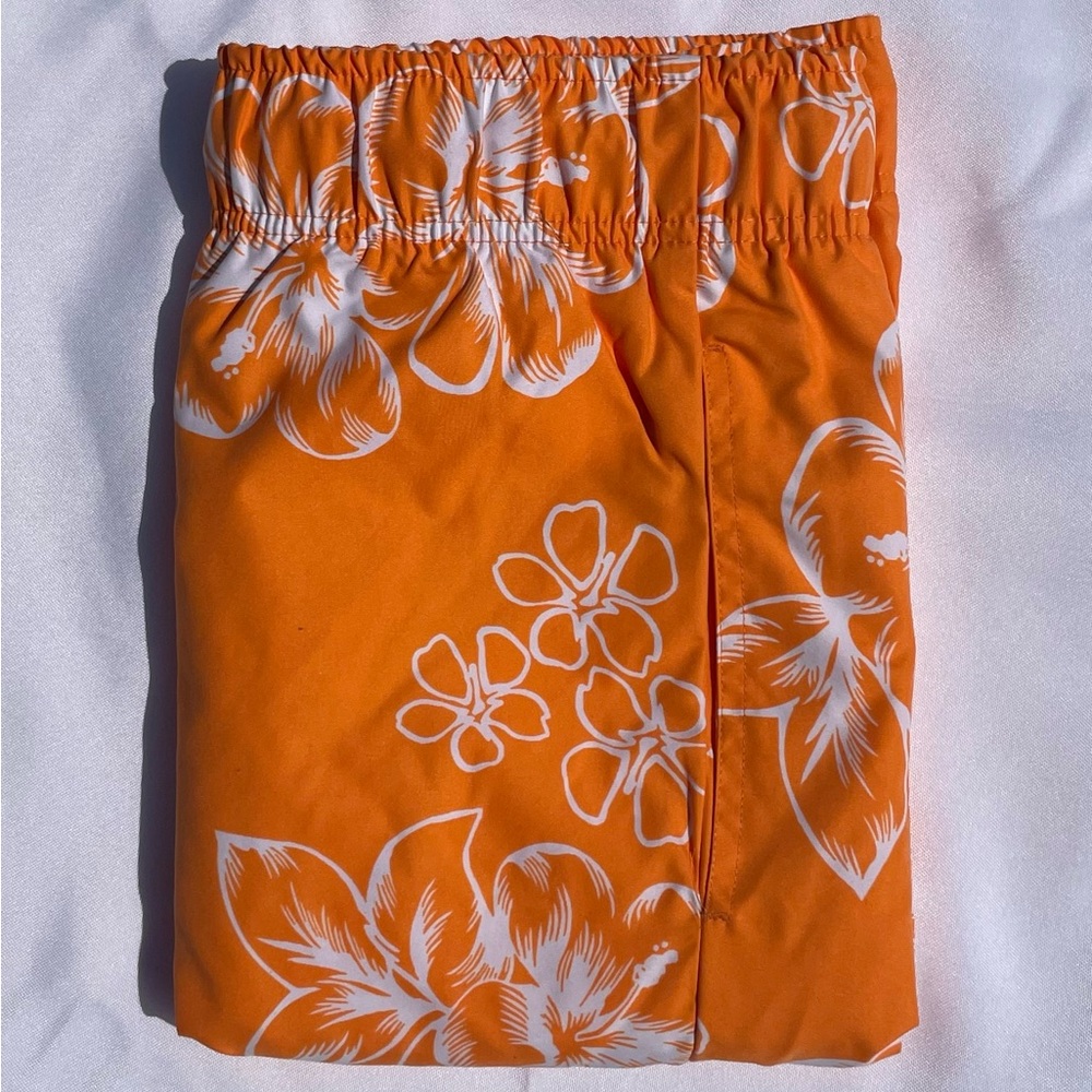 KS ISLAND SWIM TRUNK